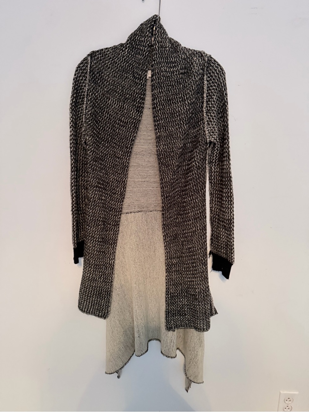 lovestitch Black & Cream Open-Front Knit Cardigan